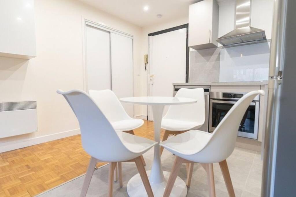 Coeur 16Eme, Standing Et Calme Apartment Paris Exterior photo